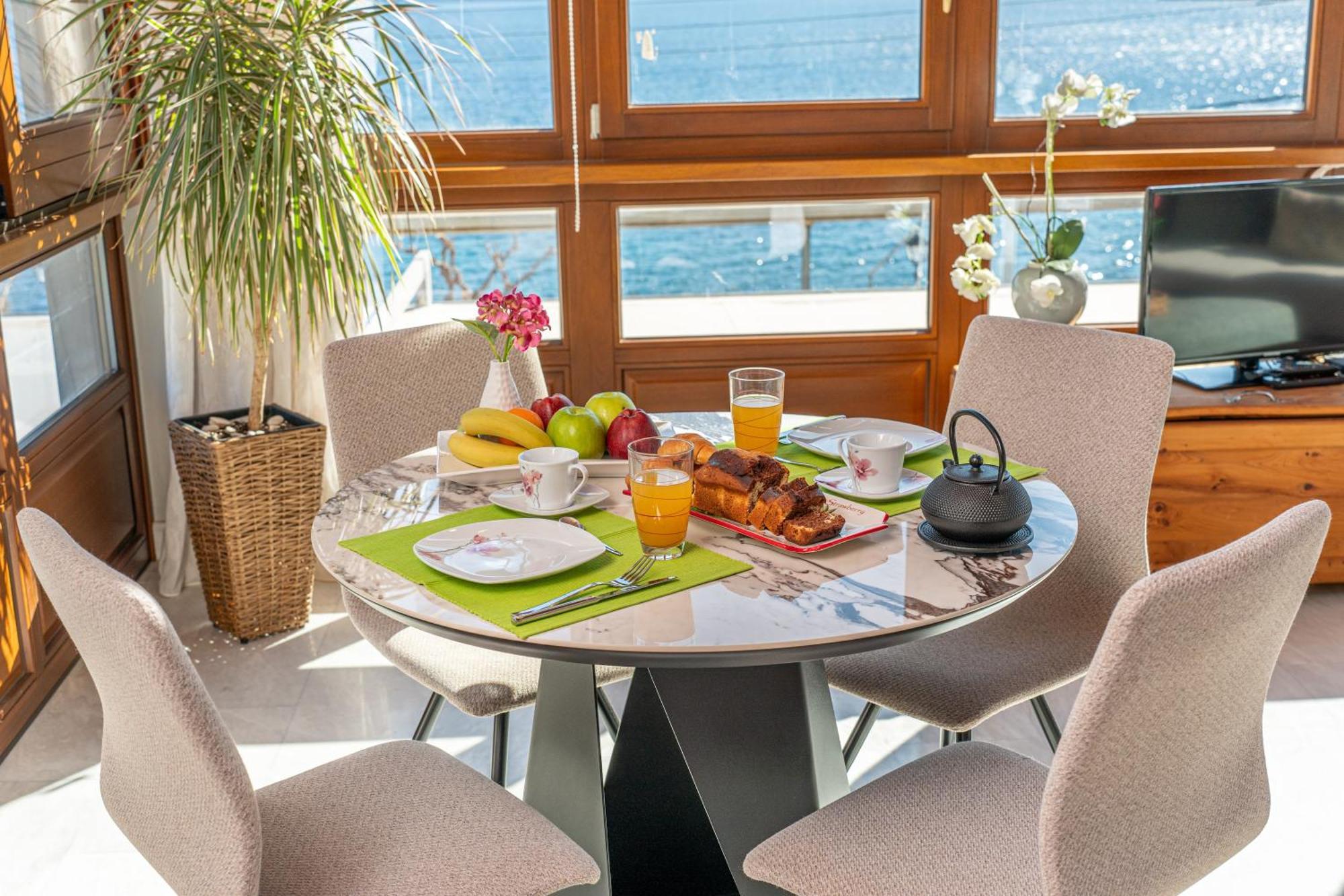 Sea Rock Apartment Agia Efimia Ngoại thất bức ảnh