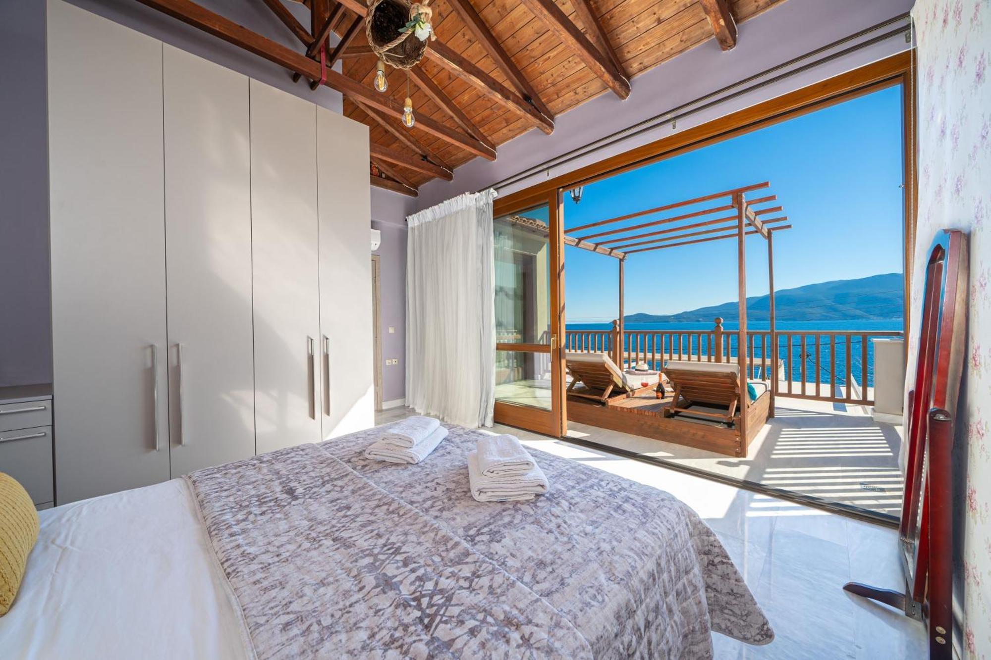 Sea Rock Apartment Agia Efimia Ngoại thất bức ảnh