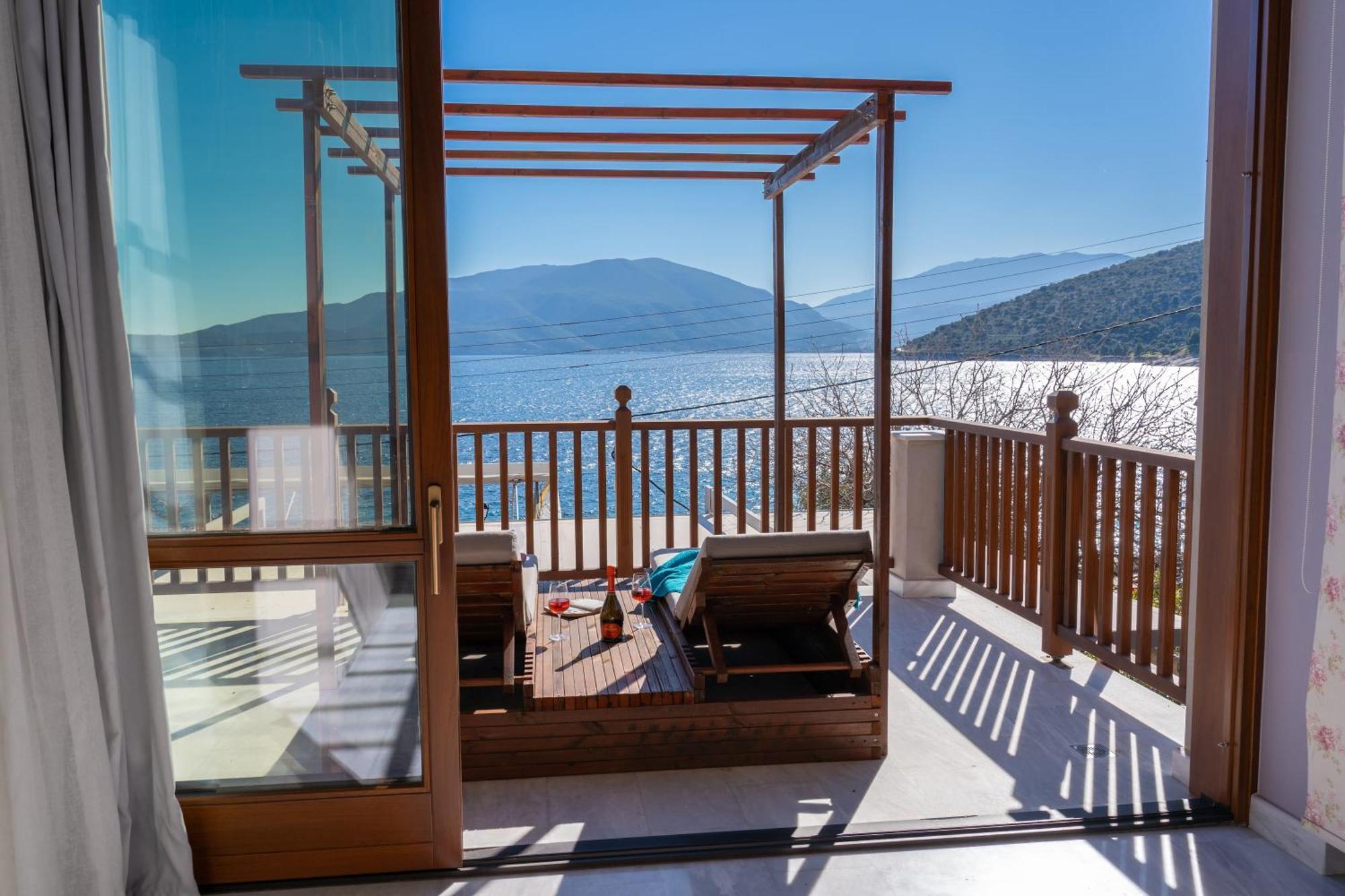 Sea Rock Apartment Agia Efimia Ngoại thất bức ảnh